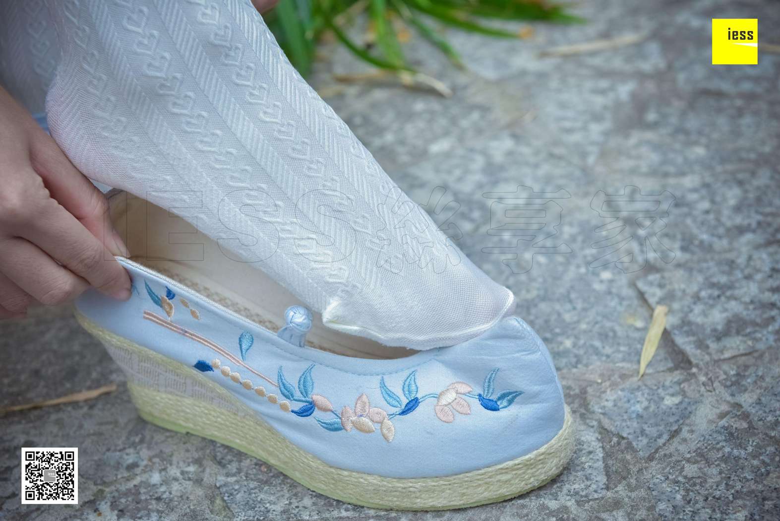 图片[56]-[IESS异思趣向] 2017.12.11 丝享家122：木木《汉服绣花鞋白色袜》 在线浏览 – 速更版-美库