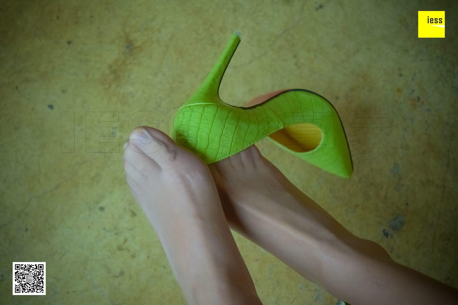 图片[31]-[IESS异思趣向] 2017.12.20 丝享家129：《木木的草木绿高跟》木木 在线浏览 – 速更版-美库