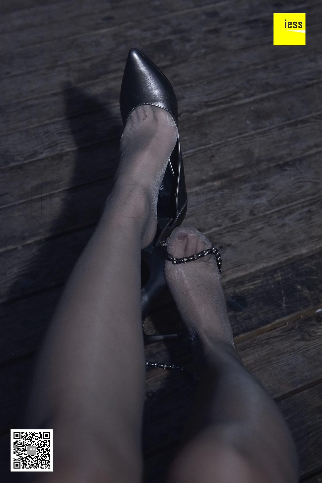 图片[20]-[IESS异思趣向] 2017.12.12 丝享家123：《闪光灯下的灰丝》晶晶 在线浏览 – 速更版-美库