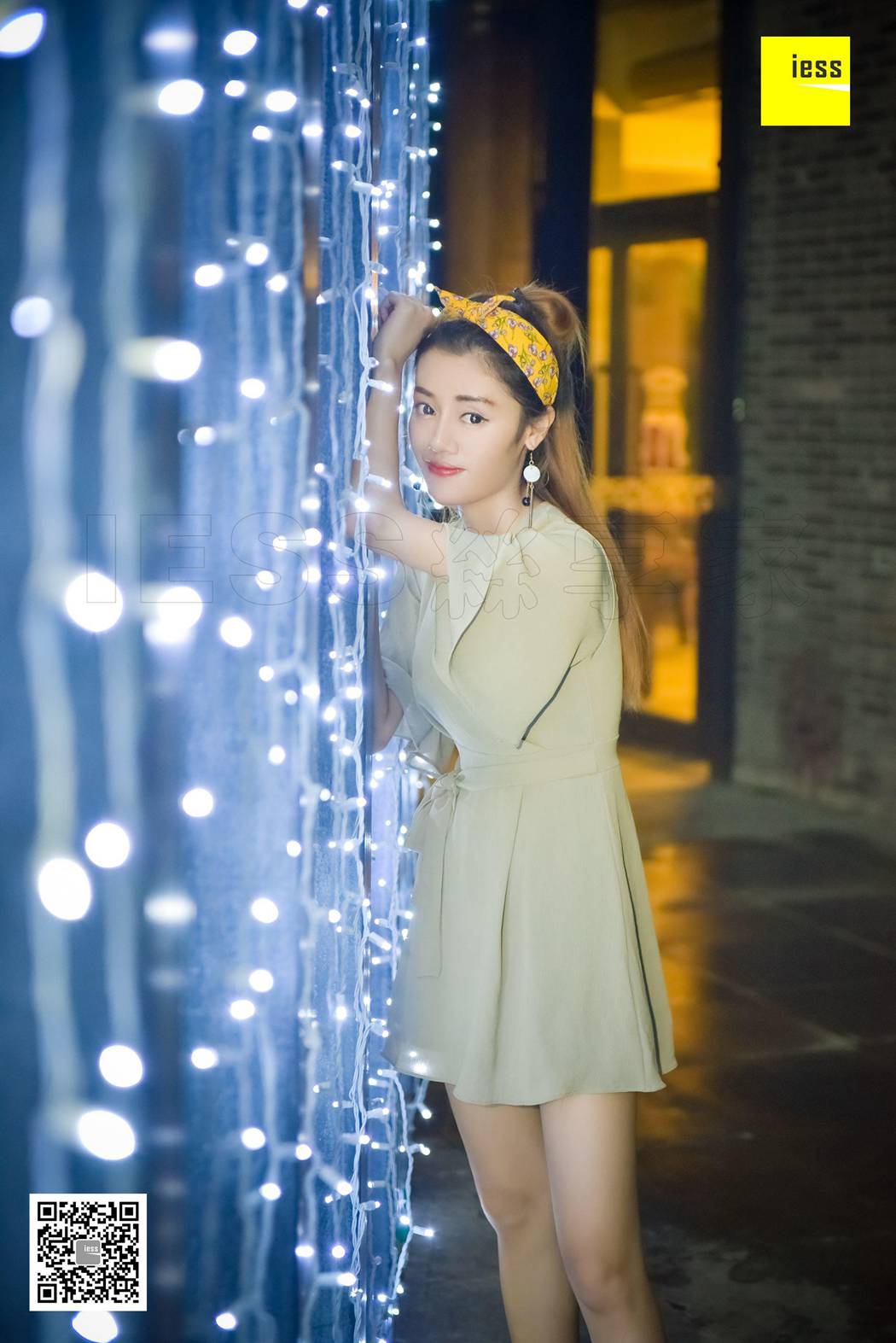 图片[3]-[IESS异思趣向] 2017.12.12 丝享家123：《闪光灯下的灰丝》晶晶 在线浏览 – 速更版-美库