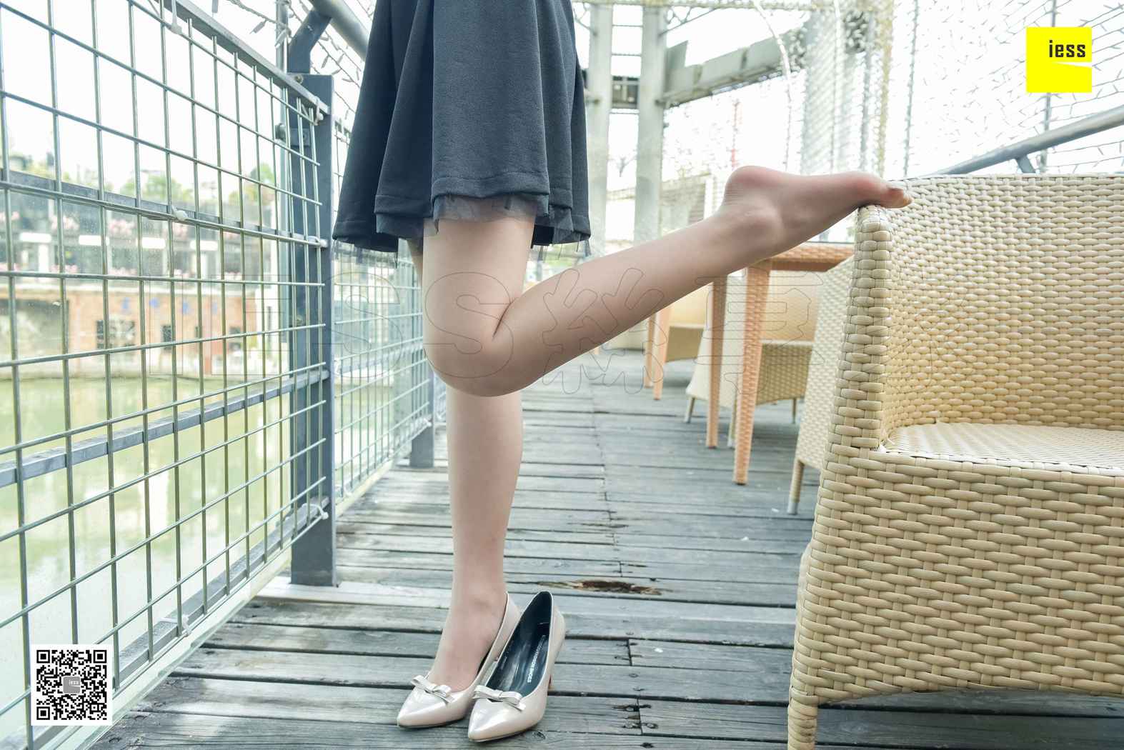 图片[4]-[IESS异思趣向] 2017.12.15 丝享家126：《嘿 姑娘 是你的肉丝》姗姗 在线浏览 – 速更版-美库