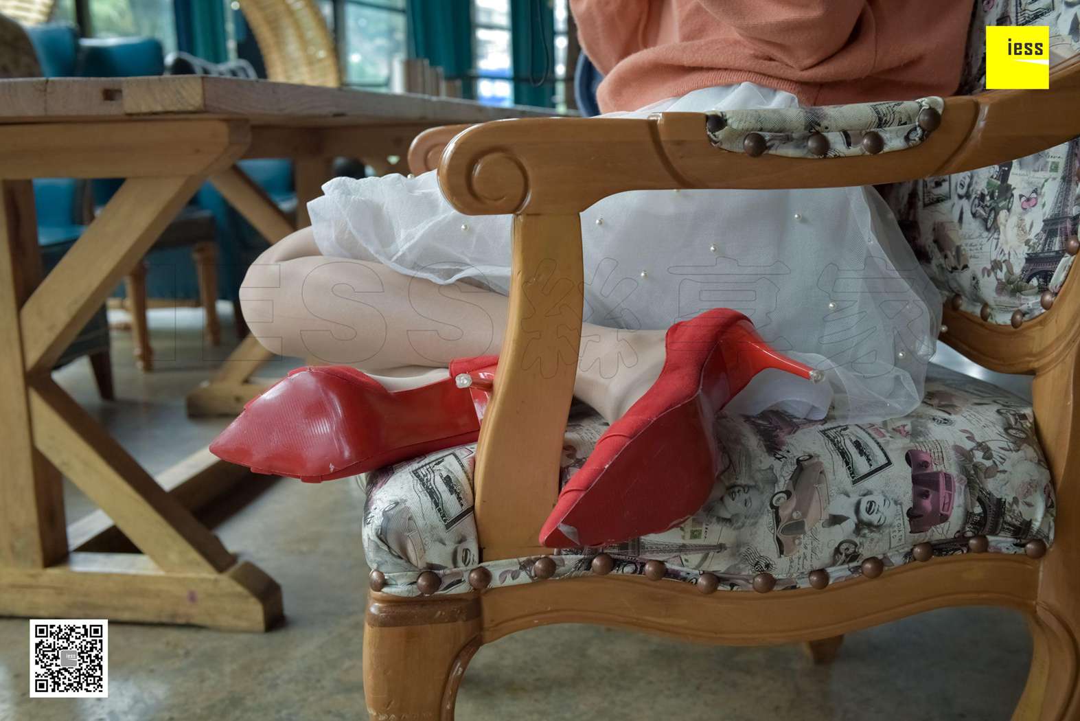 图片[82]-[IESS异思趣向] 2017.12.18 丝享家127：《蕾丝裙肉丝红鞋》婉萍 在线浏览 – 速更版-美库