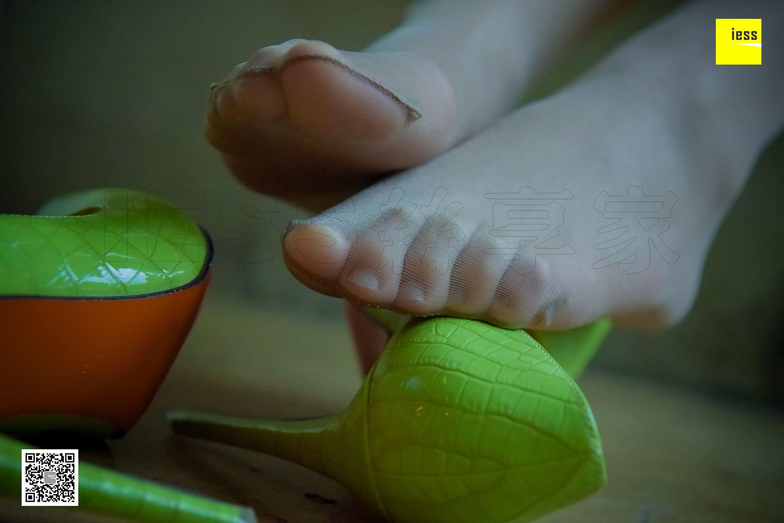 图片[81]-[IESS异思趣向] 2017.12.20 丝享家129：《木木的草木绿高跟》木木 在线浏览 – 速更版-美库