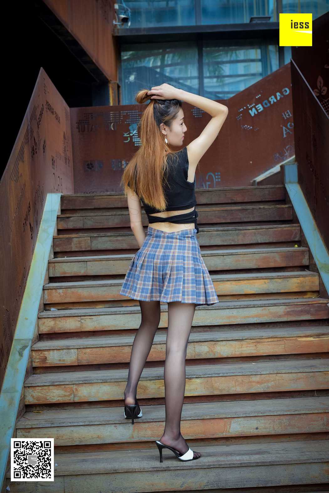 图片[55]-[IESS异思趣向] 2017.12.19 丝享家128：《露脐小短裙黑丝》晶晶 在线浏览 – 速更版-美库