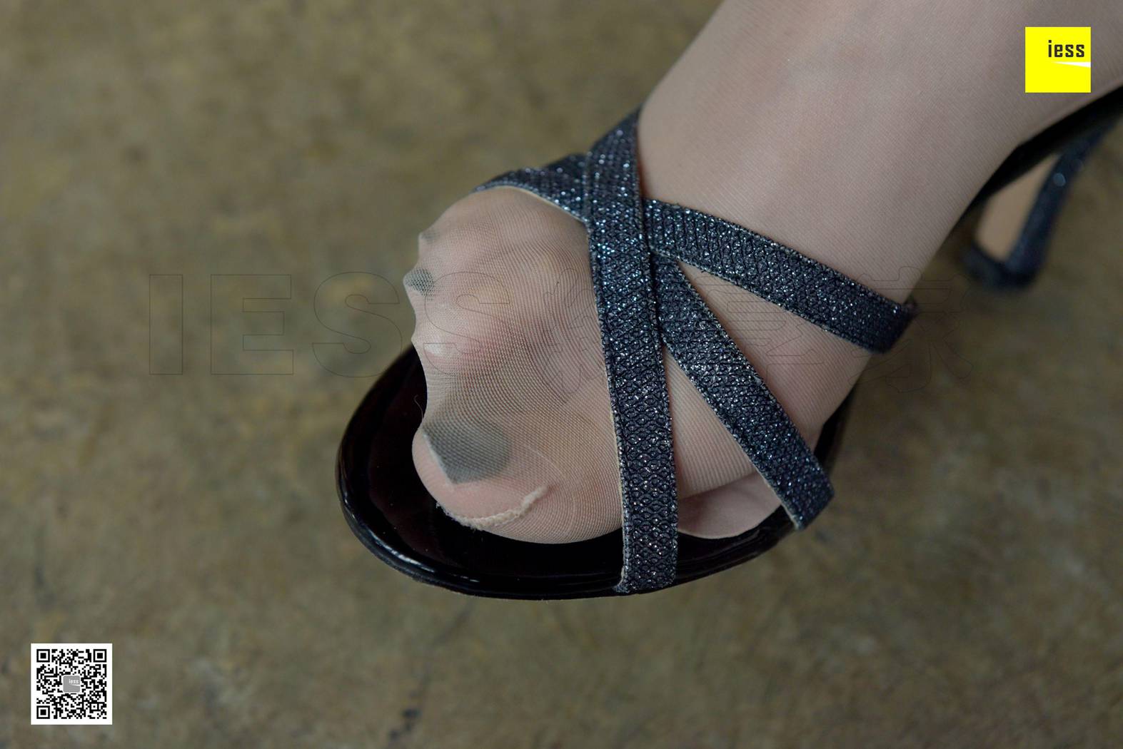 图片[96]-[IESS异思趣向] 2018.01.03 丝享家140：《透白美腿凉鞋肉丝》紫紫 在线浏览 – 速更版-美库