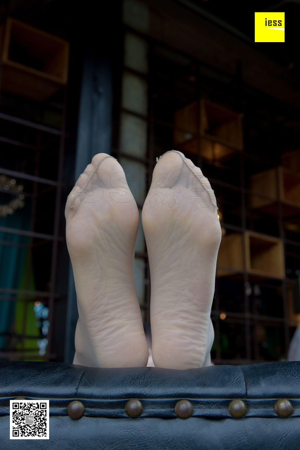 图片[57]-[IESS异思趣向] 2018.01.03 丝享家140：《透白美腿凉鞋肉丝》紫紫 在线浏览 – 速更版-美库