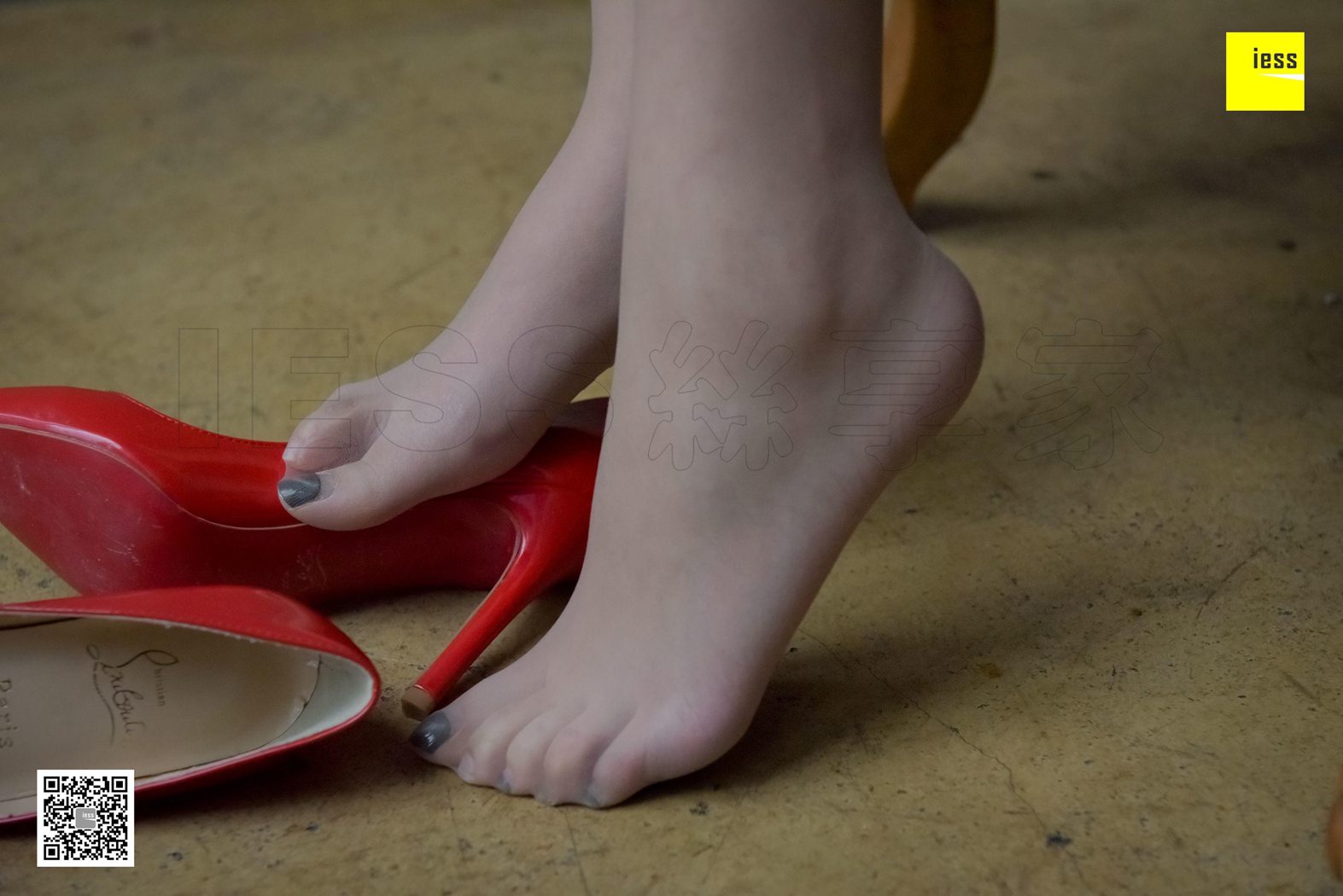 图片[76]-[IESS异思趣向] 2018.01.12 丝享家146：《防滑底肉丝红色高跟》 在线浏览 – 速更版-美库