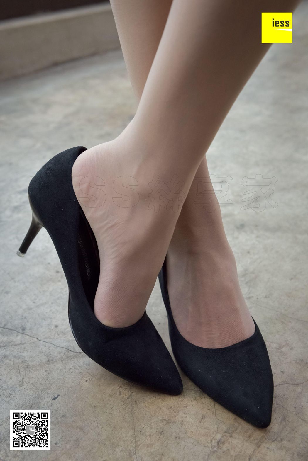 图片[92]-[IESS异思趣向] 2018.01.07 丝享家142：《软妹肉丝小细腿》新模 在线浏览 – 速更版-美库