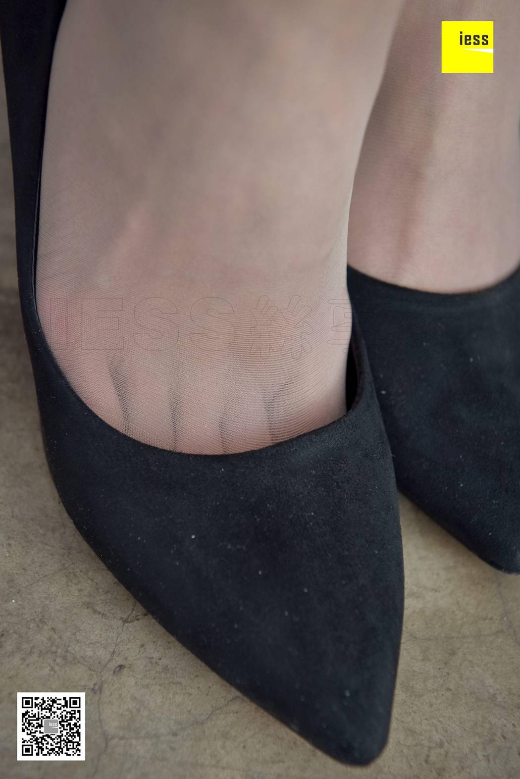 图片[17]-[IESS异思趣向] 2018.01.07 丝享家142：《软妹肉丝小细腿》新模 在线浏览 – 速更版-美库