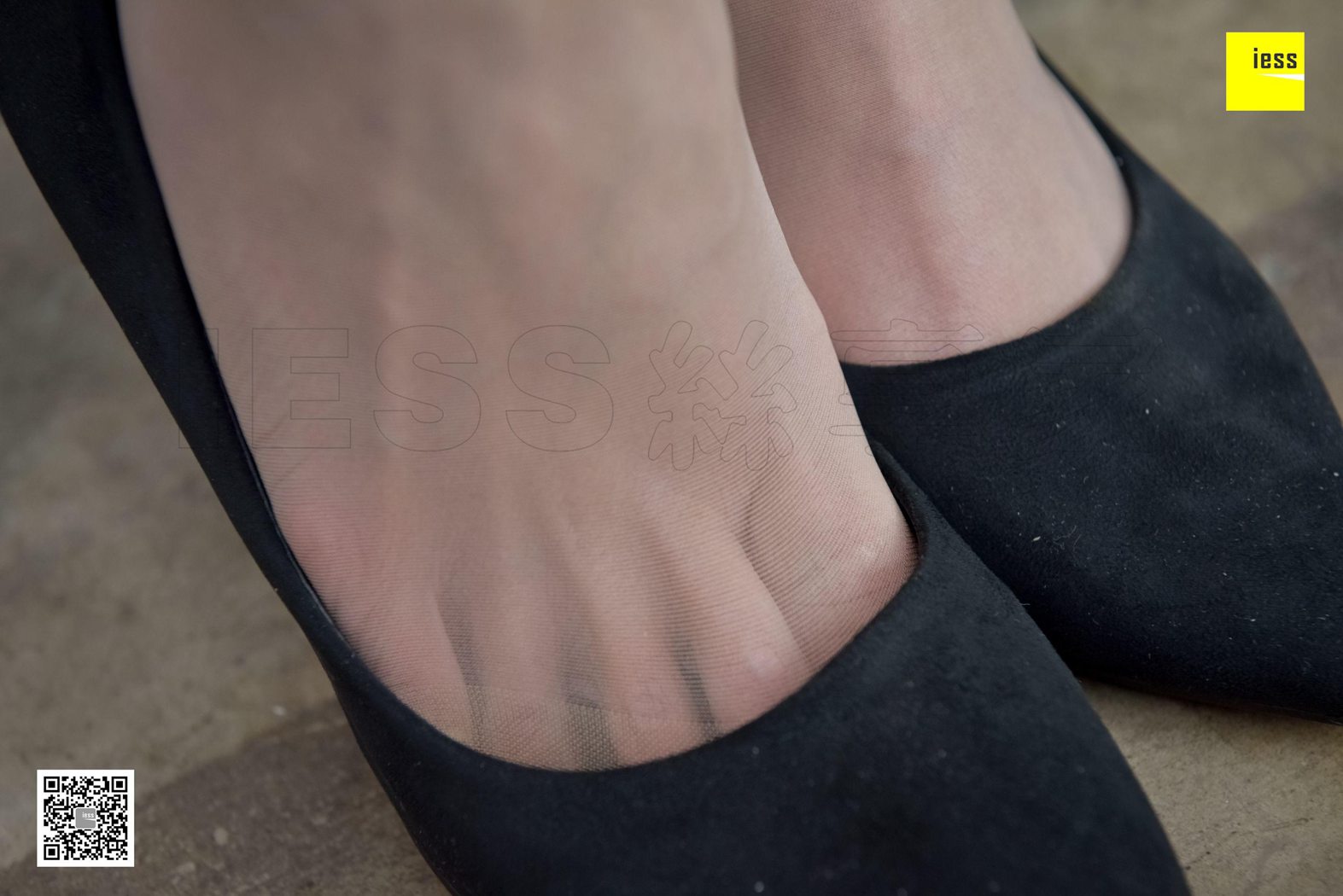 图片[11]-[IESS异思趣向] 2018.01.07 丝享家142：《软妹肉丝小细腿》新模 在线浏览 – 速更版-美库