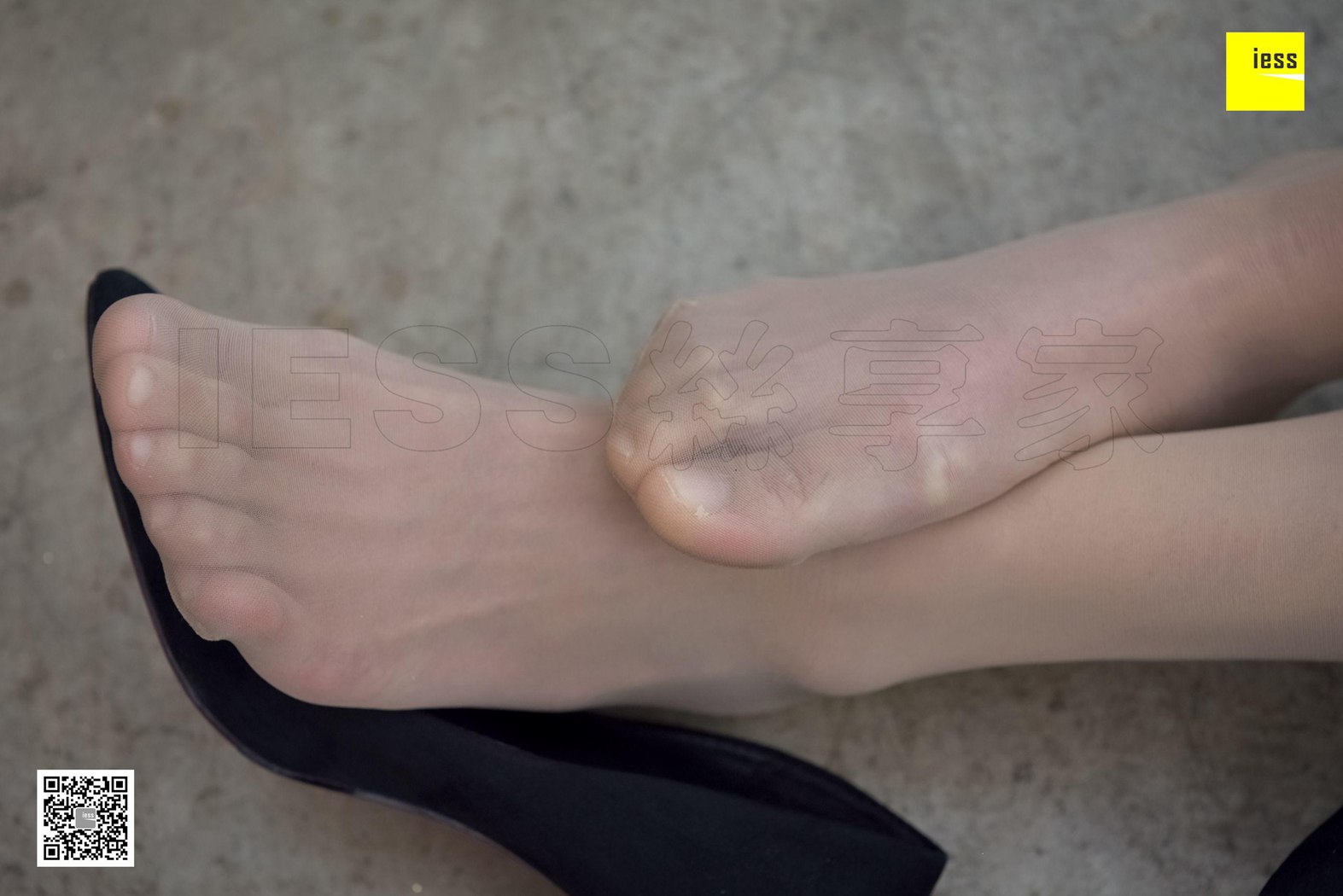 图片[85]-[IESS异思趣向] 2018.01.07 丝享家142：《软妹肉丝小细腿》新模 在线浏览 – 速更版-美库