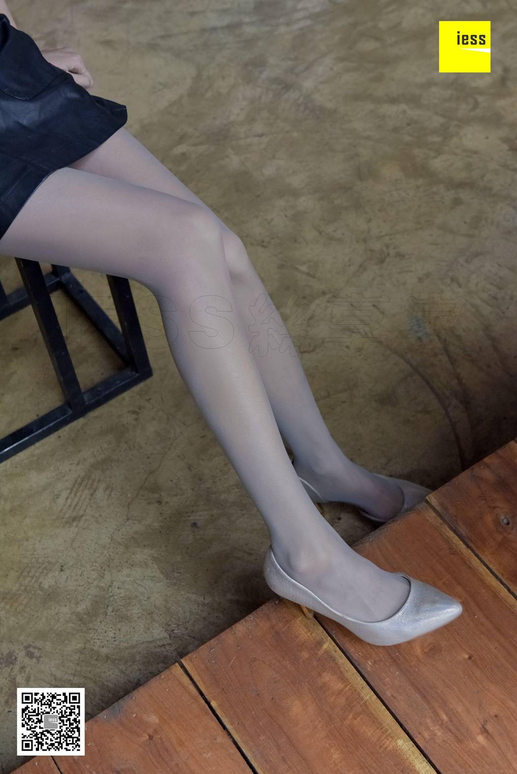 图片[33]-[IESS异思趣向] 2018.01.16 丝享家149：《超直铅笔腿灰丝》永英 在线浏览 – 速更版-美库