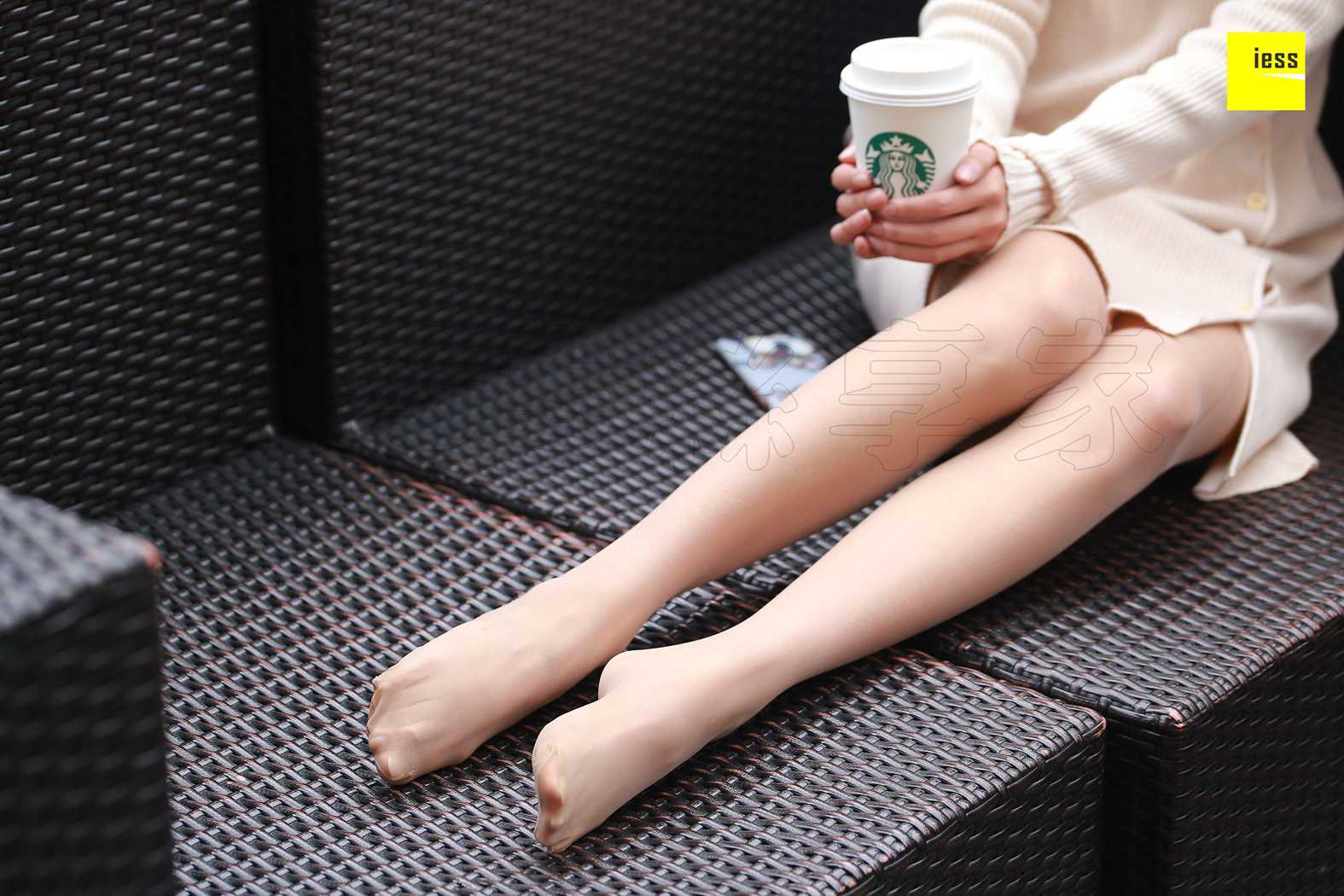 图片[78]-[IESS异思趣向] 2018.01.19 丝享家151：婉萍 《婉萍街拍肉丝》 在线浏览 – 速更版-美库