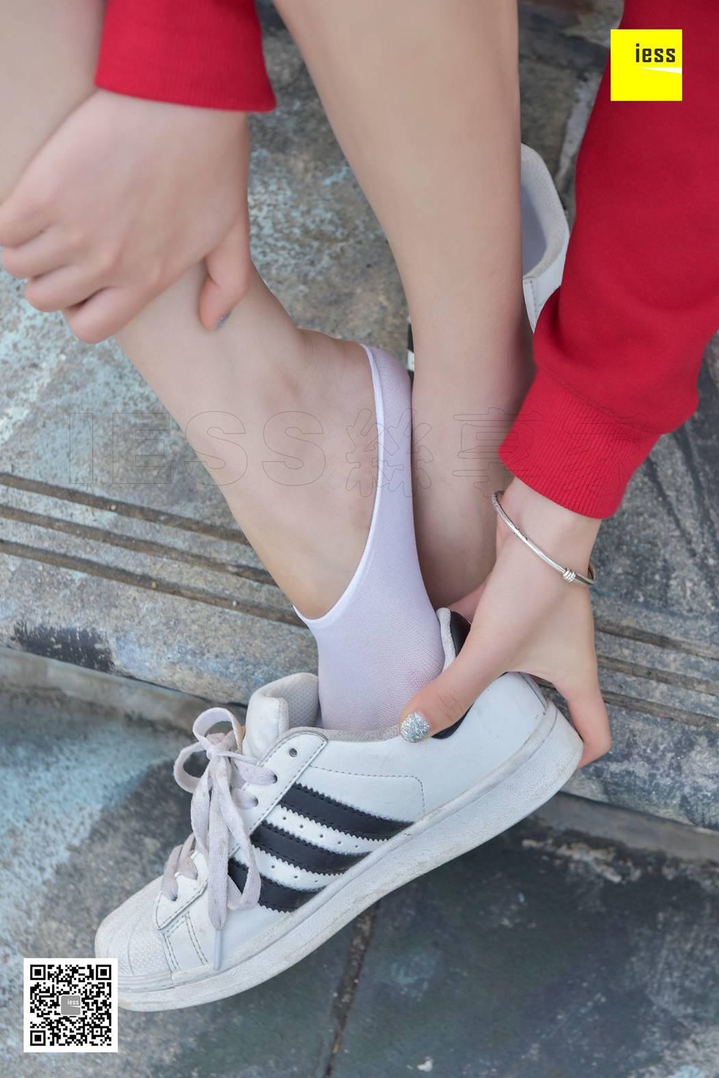 图片[57]-[IESS异思趣向] 2018.01.31 丝享家159：《卫衣与白色船袜》七七 在线浏览 – 速更版-美库