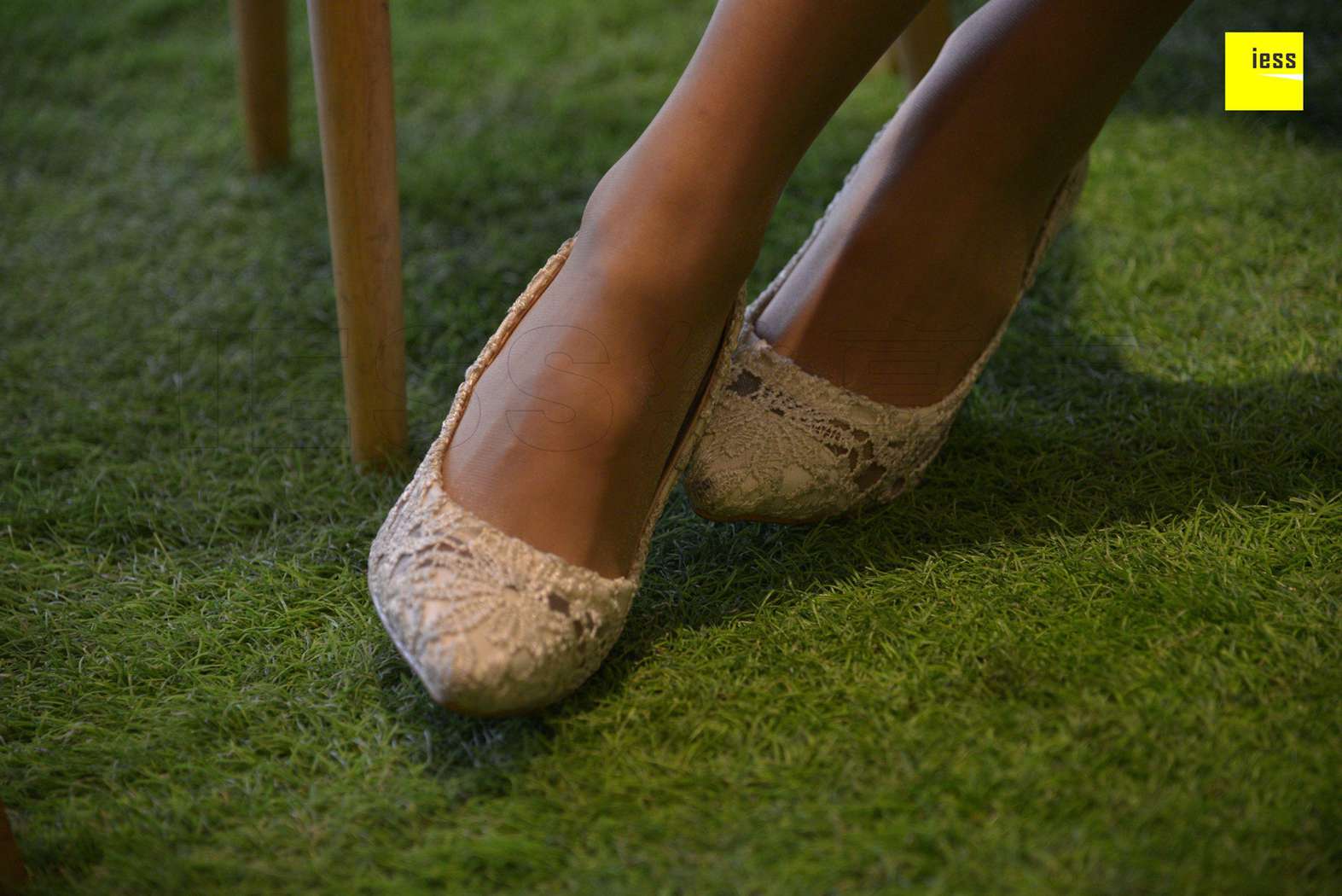 图片[19]-[IESS异思趣向] 2018.01.28 丝享家157：《约网红喝咖啡》小羽 在线浏览 – 速更版-美库