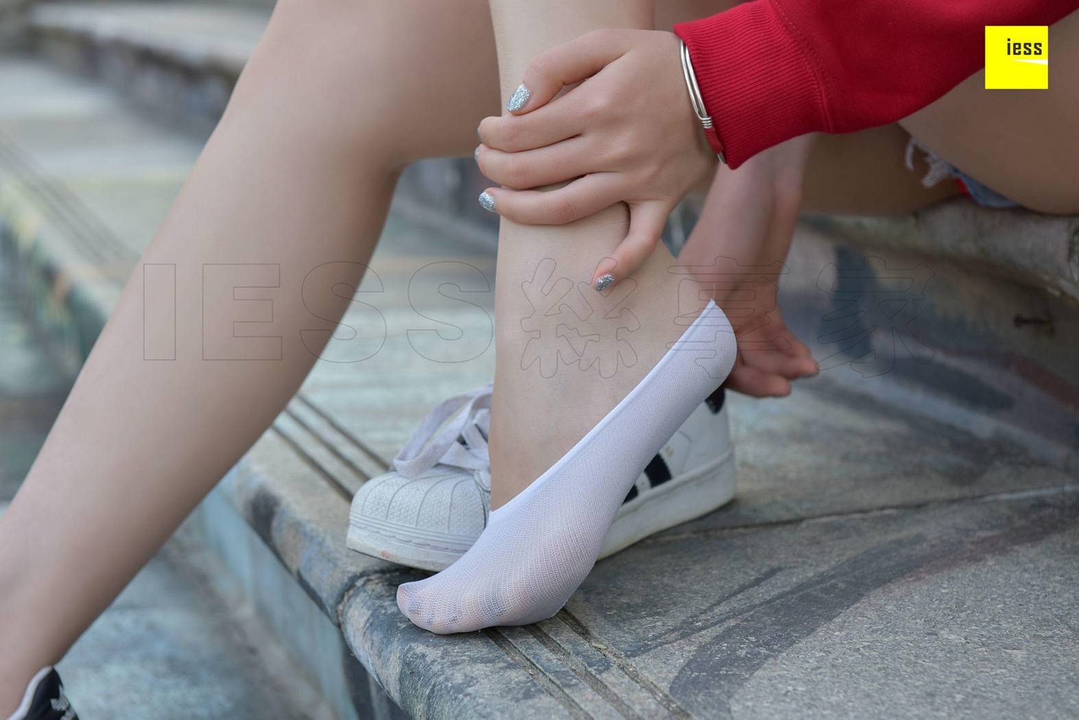 图片[20]-[IESS异思趣向] 2018.01.31 丝享家159：《卫衣与白色船袜》七七 在线浏览 – 速更版-美库