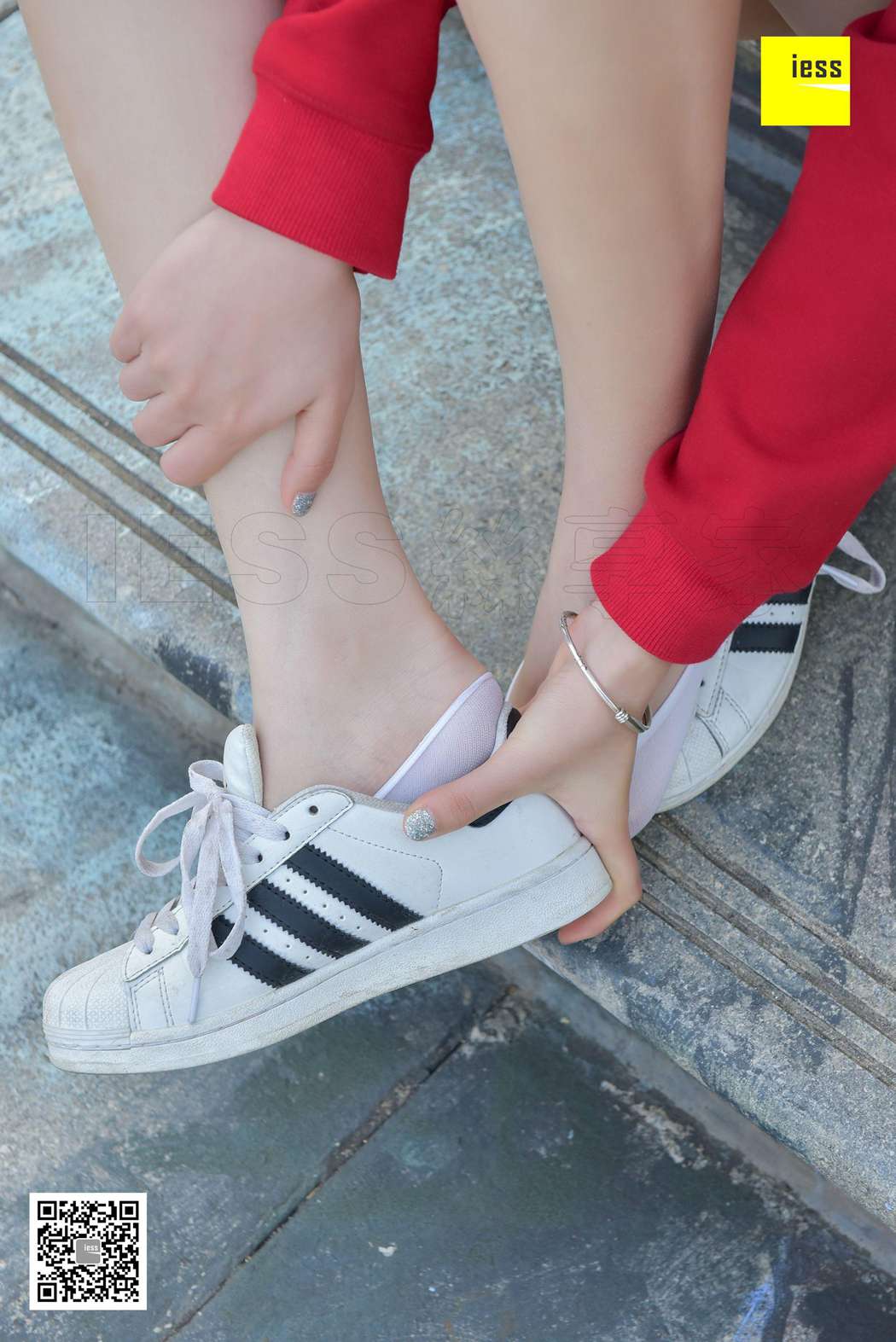 图片[37]-[IESS异思趣向] 2018.01.31 丝享家159：《卫衣与白色船袜》七七 在线浏览 – 速更版-美库