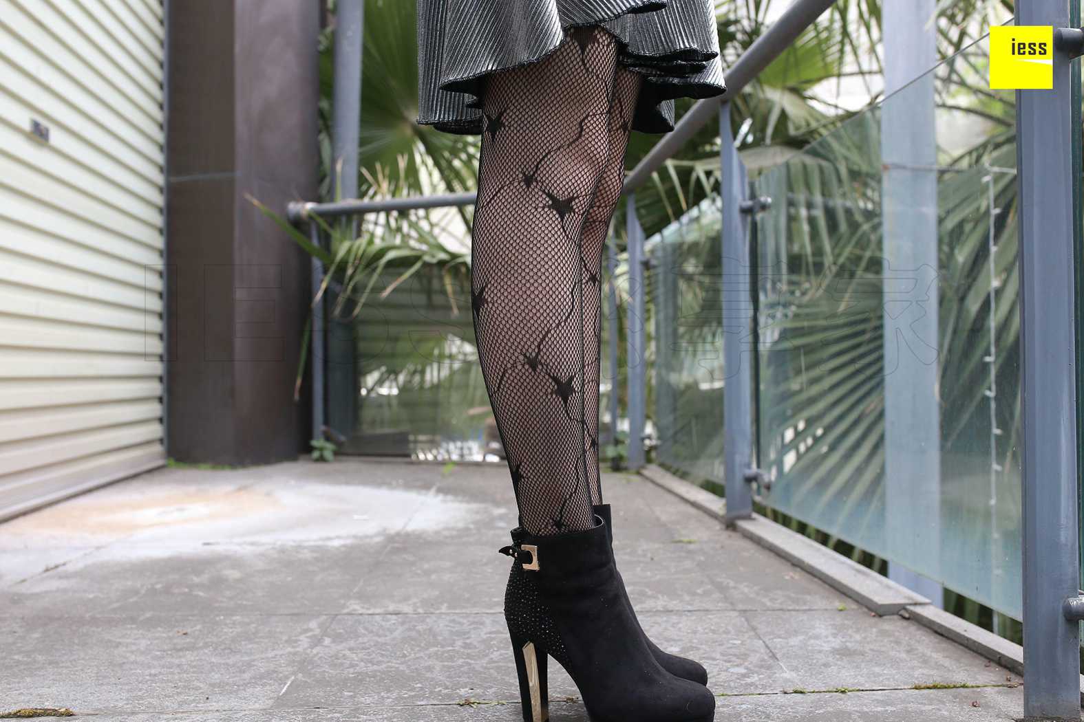 图片[100]-[IESS异思趣向] 2018.01.29 丝享家158：《星星网袜与短靴》紫紫 在线浏览 – 速更版-美库