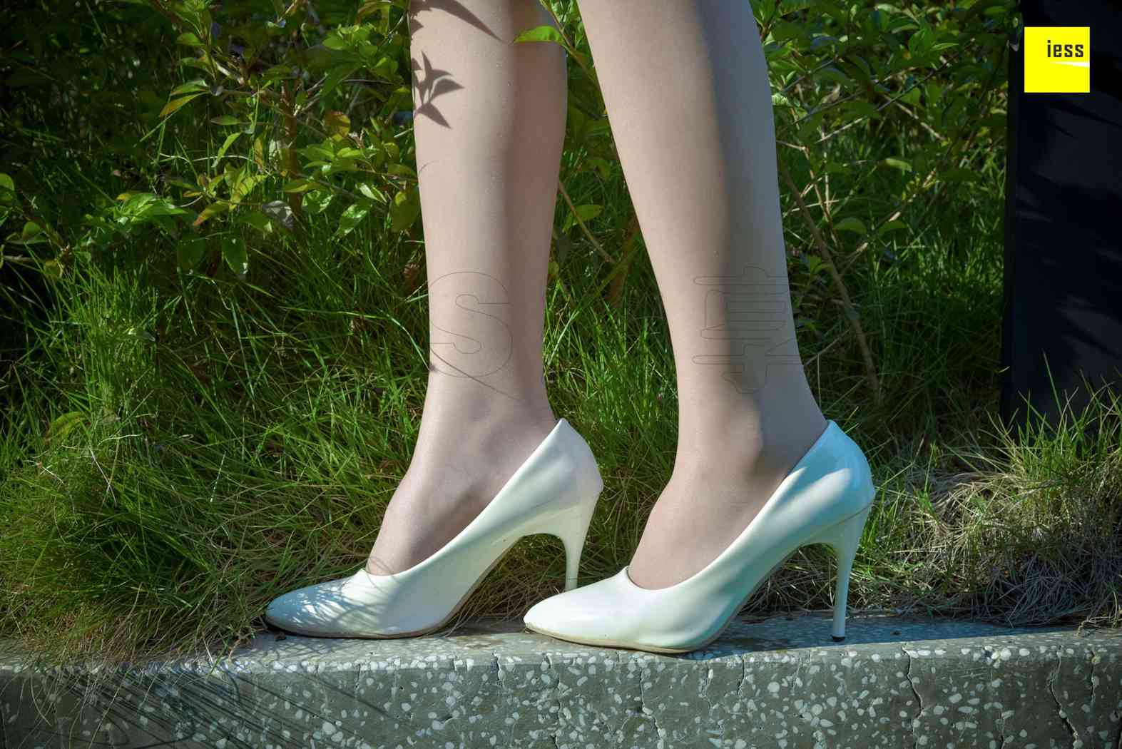 图片[85]-[IESS异思趣向] 2018.02.17 丝享家170：《清新粉色短裙肉丝》佳桢 在线浏览 – 速更版-美库