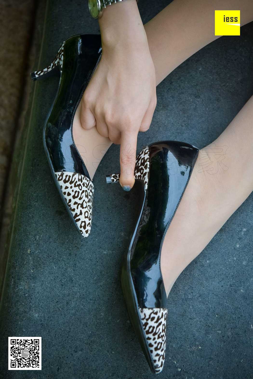 图片[70]-[IESS异思趣向] 2018.02.14 丝享家169：《坐在石凳上的美女》七七 在线浏览 – 速更版-美库