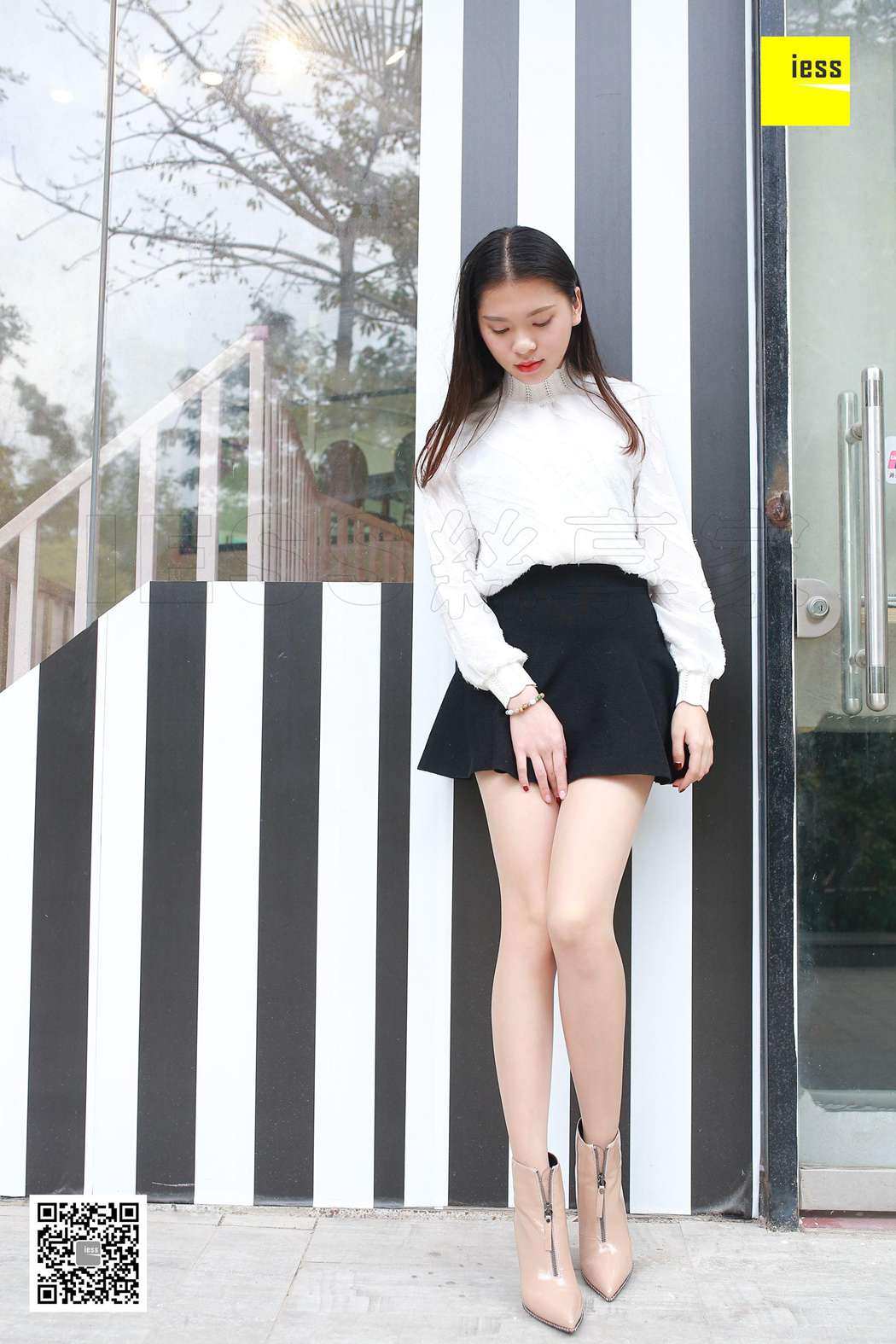 图片[3]-[IESS异思趣向] 2018.02.05 丝享家162：《裸色漆皮短靴》七七 在线浏览 – 速更版-美库