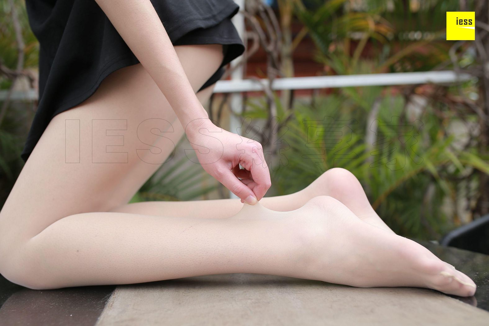 图片[99]-[IESS异思趣向] 2018.02.07 丝享家164：《吊带小短裙肉丝》晶晶 在线浏览 – 速更版-美库