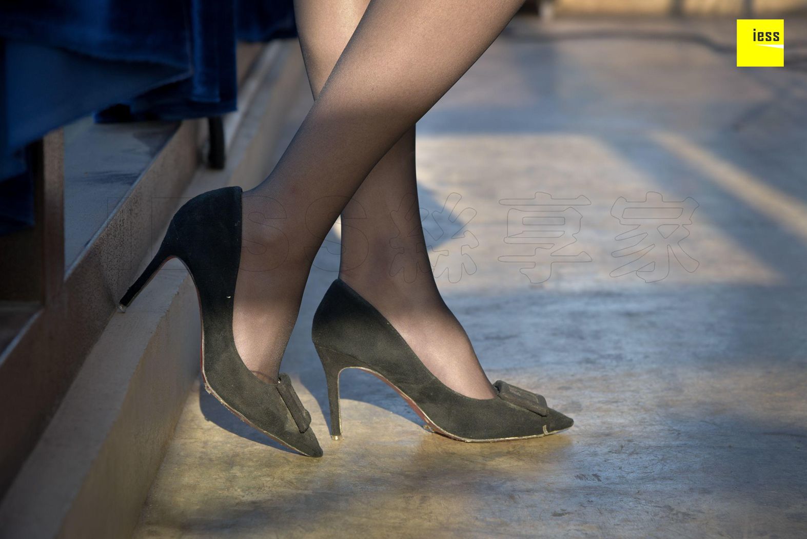 图片[71]-[IESS异思趣向] 2018.02.21 丝享家174：《连衣裙性感黑丝》来来 在线浏览 – 速更版-美库