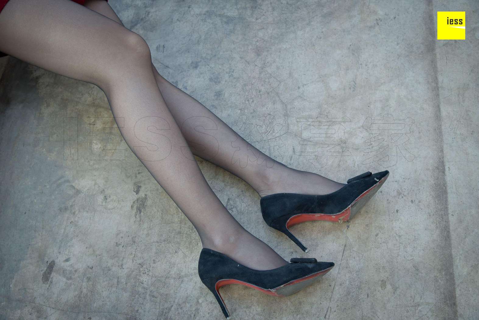 图片[30]-[IESS异思趣向] 2018.02.21 丝享家174：《连衣裙性感黑丝》来来 在线浏览 – 速更版-美库