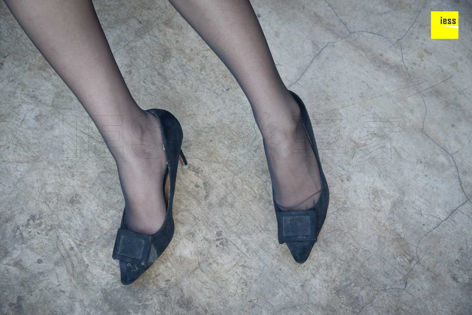 图片[37]-[IESS异思趣向] 2018.02.21 丝享家174：《连衣裙性感黑丝》来来 在线浏览 – 速更版-美库