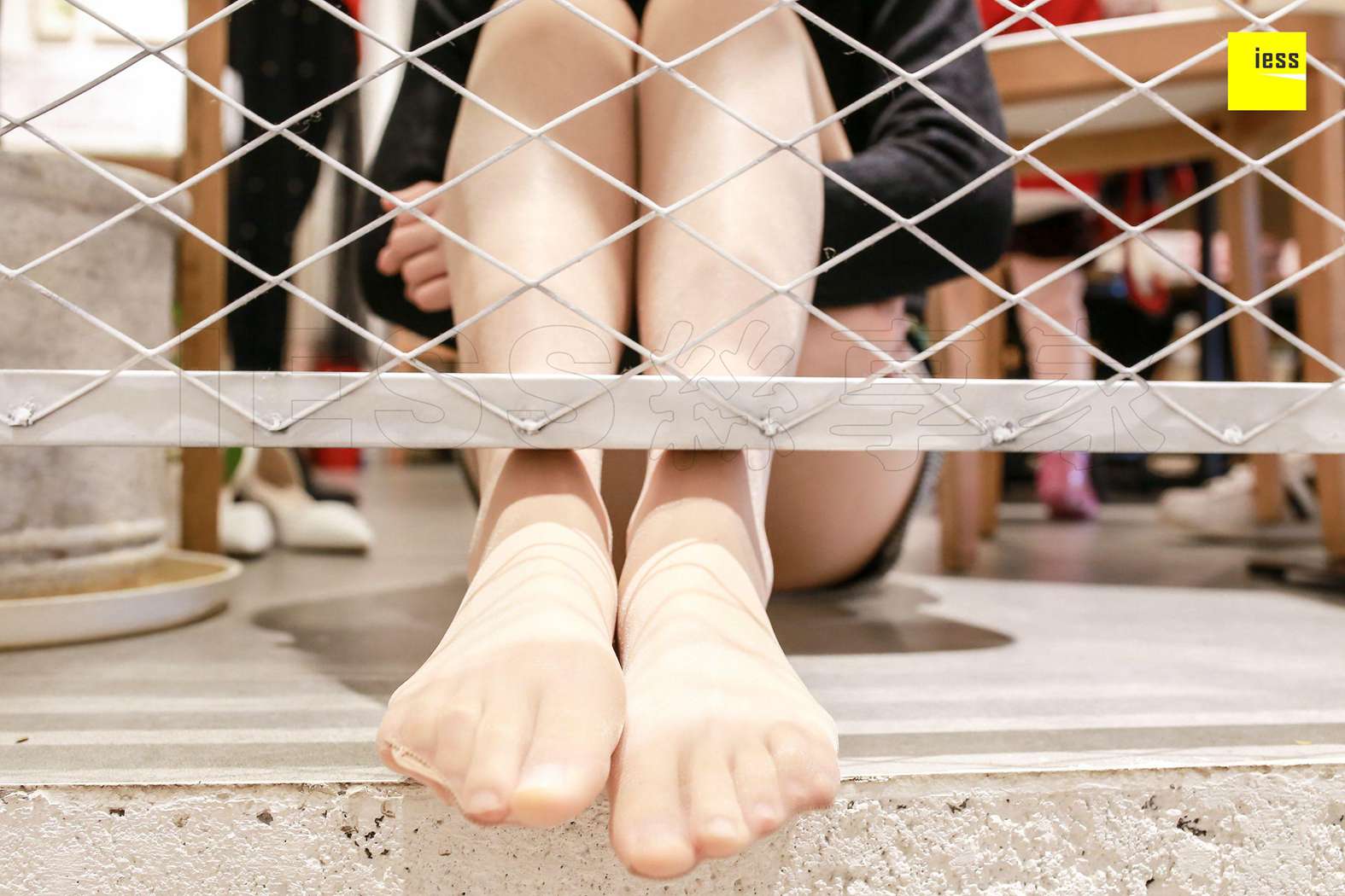 图片[57]-[IESS异思趣向] 2018.03.02 丝享家181：《性感肉丝玩物》姗姗 在线浏览 – 速更版-美库