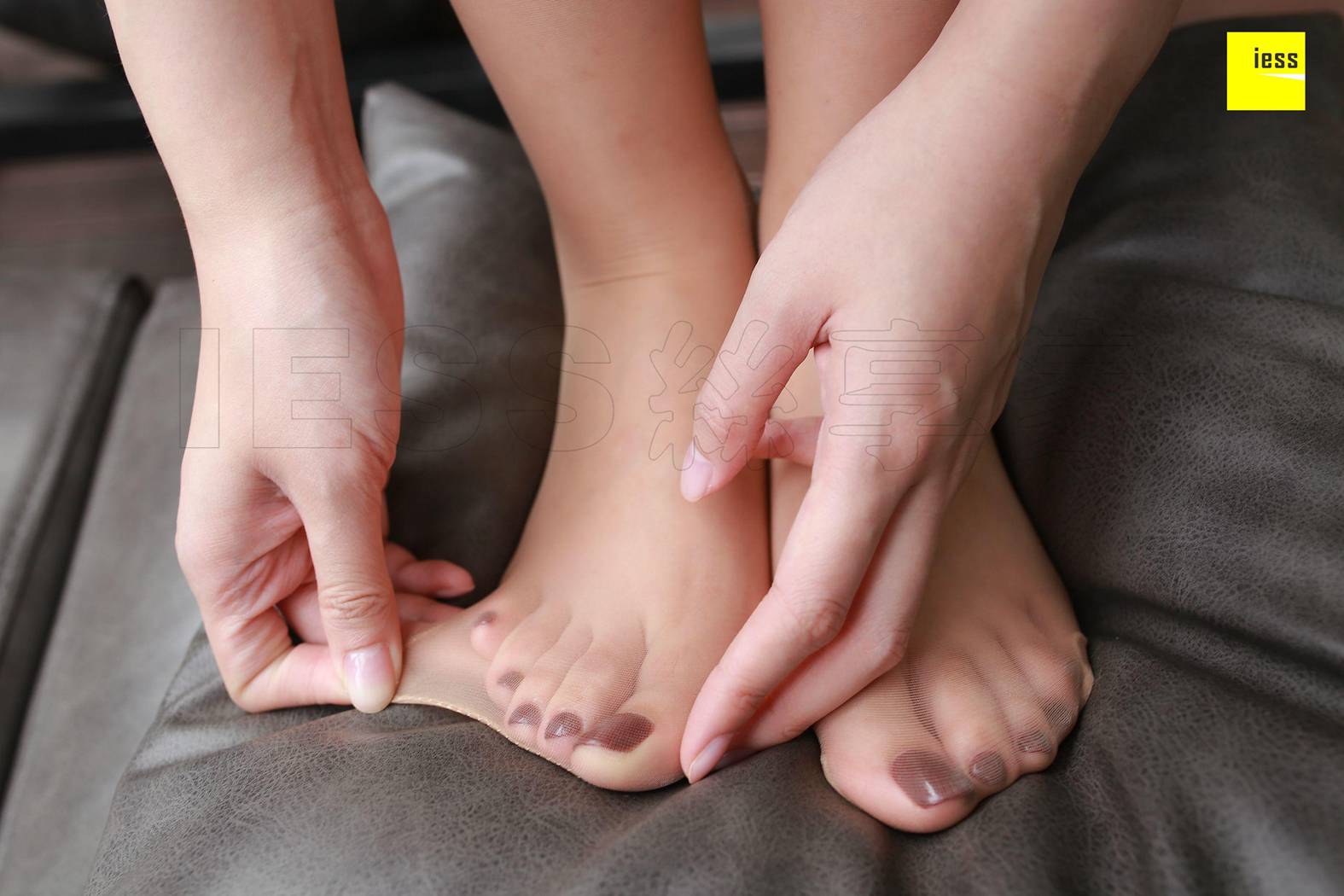 图片[27]-[IESS异思趣向] 2018.02.25 丝享家177：《尖头短靴与肉丝》紫紫 在线浏览 – 速更版-美库