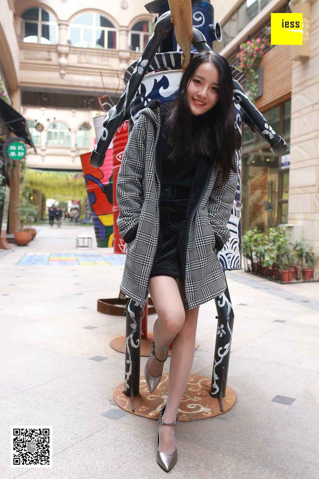 图片[34]-[IESS异思趣向] 2018.03.05 丝享家182：《婉萍街拍灰丝》婉萍 在线浏览 – 速更版-美库