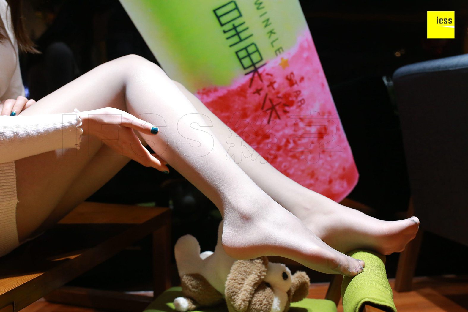 图片[84]-[IESS异思趣向] 2018.03.07 丝享家184：《细腻质感灰丝》七七 在线浏览 – 速更版-美库