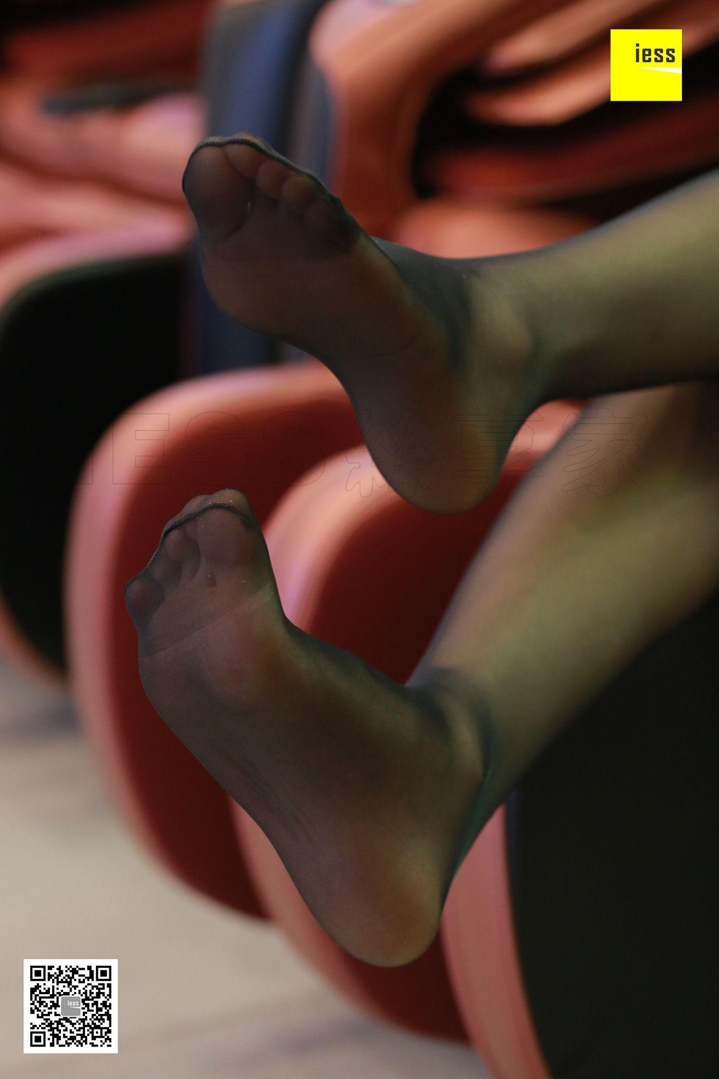 图片[10]-[IESS异思趣向] 2018.03.15 丝享家190：《按摩椅上的黑丝美女》晶晶 在线浏览 – 速更版-美库