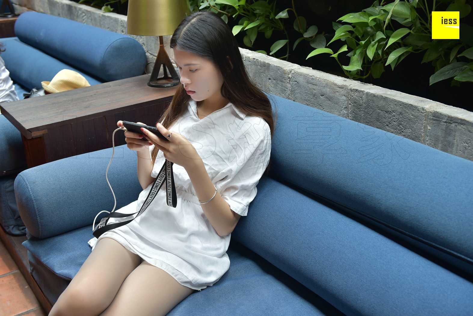 图片[73]-[IESS异思趣向] 2018.03.14 丝享家189：《一字扣凉鞋灰丝》七七 在线浏览 – 速更版-美库