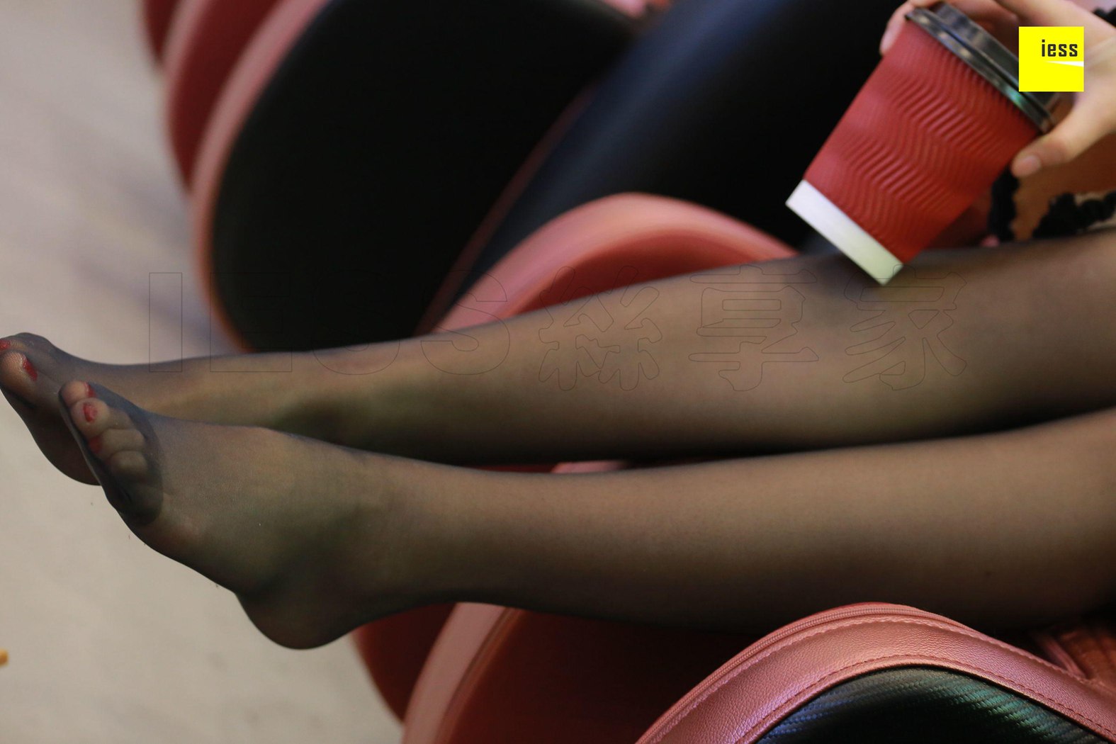 图片[49]-[IESS异思趣向] 2018.03.15 丝享家190：《按摩椅上的黑丝美女》晶晶 在线浏览 – 速更版-美库