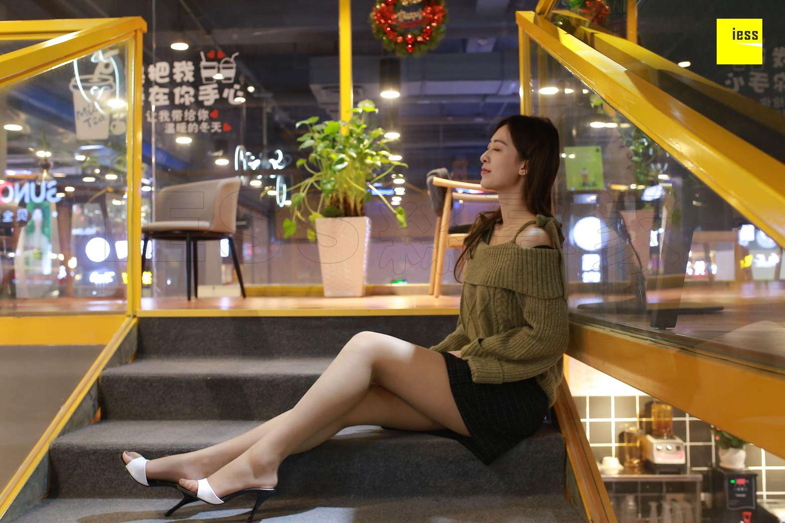 图片[34]-[IESS异思趣向] 2018.03.20 丝享家193：《绝美长腿咖啡丝》紫紫 在线浏览 – 速更版-美库