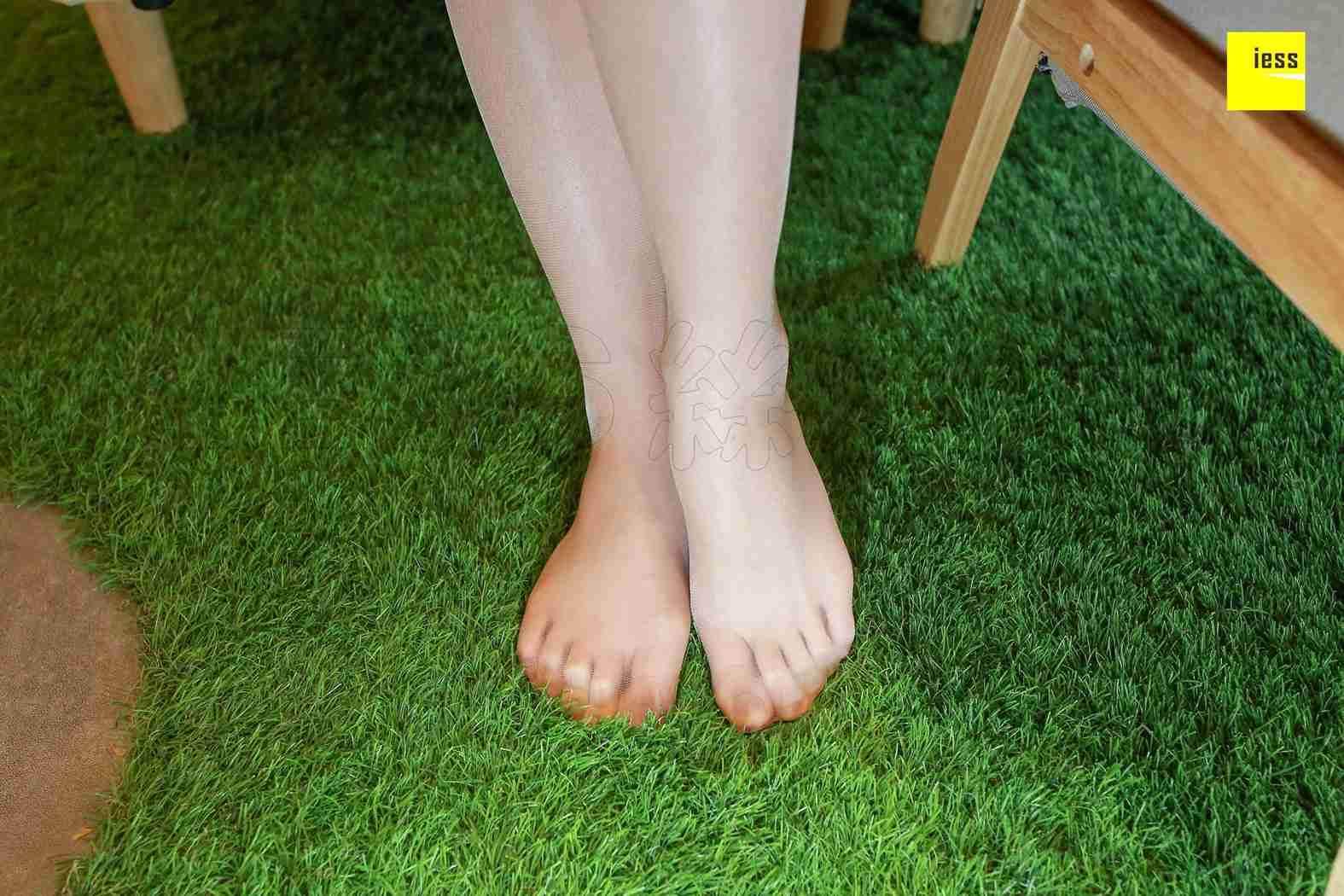 图片[90]-[IESS异思趣向] 2018.03.26 丝享家197：《蝴蝶结矮跟肉丝》姗姗 在线浏览 – 速更版-美库