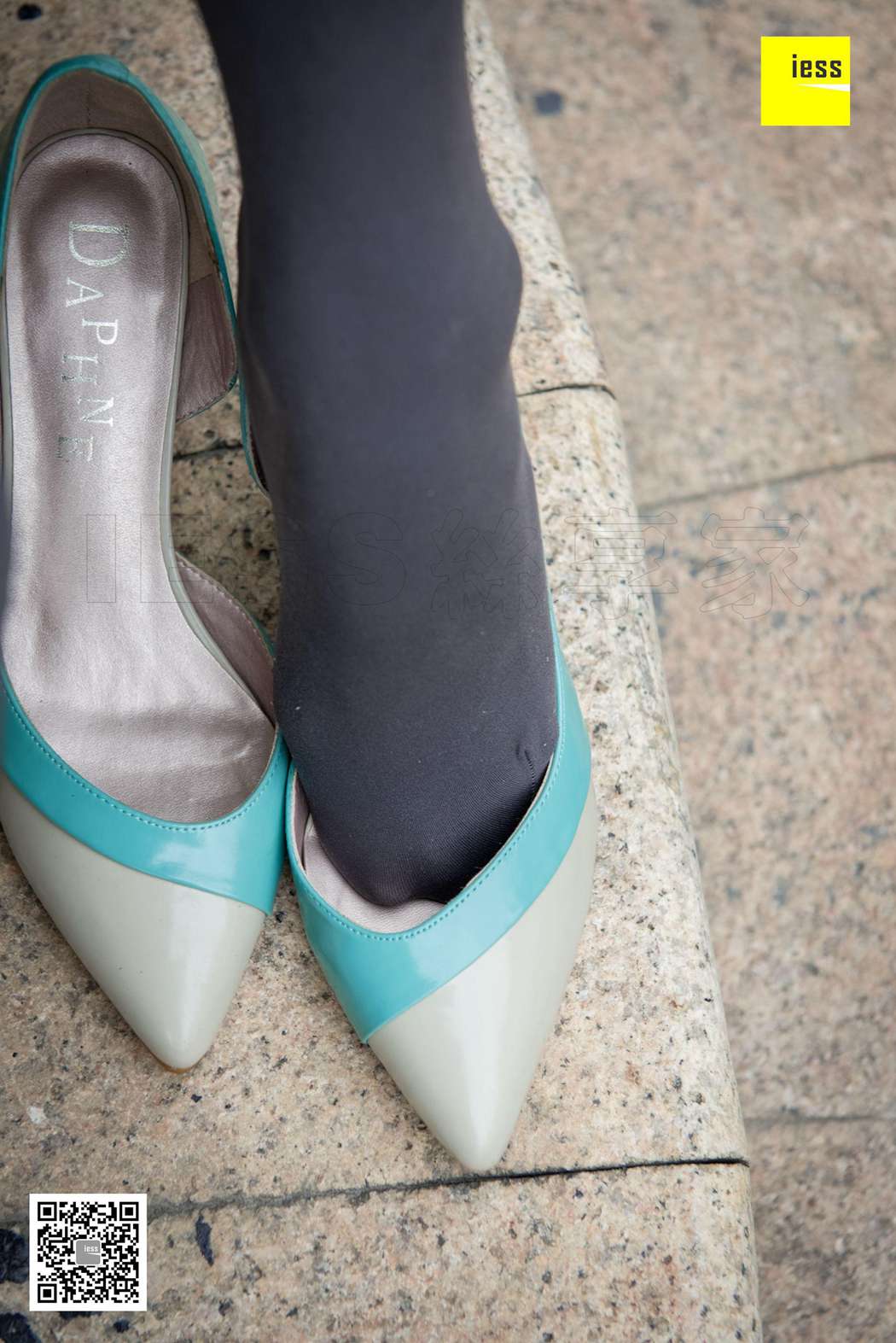 图片[93]-[IESS异思趣向] 2018.03.30 丝享家201：《厚灰丝与蓝色高跟》婉萍 在线浏览 – 速更版-美库