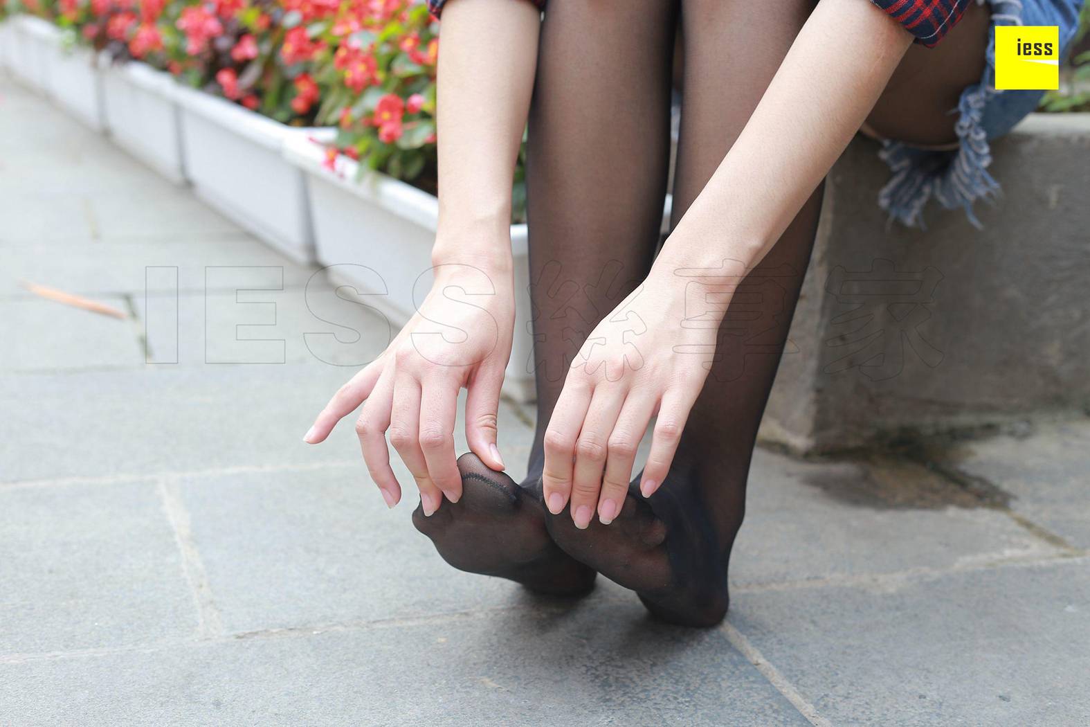 图片[13]-[IESS异思趣向] 2018.04.04 丝享家204：《酒窝美女的黑丝》木木 在线浏览 – 速更版-美库