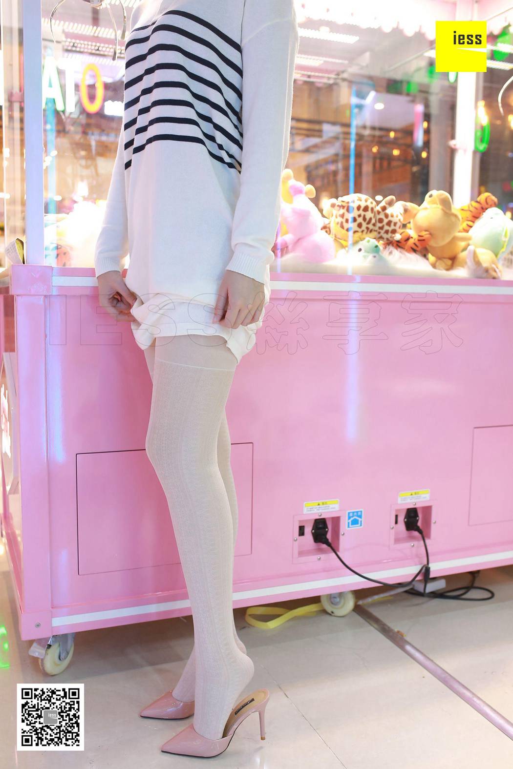 图片[79]-[IESS异思趣向] 2018.04.03 丝享家203：《练歌房白丝美女》紫紫 在线浏览 – 速更版-美库