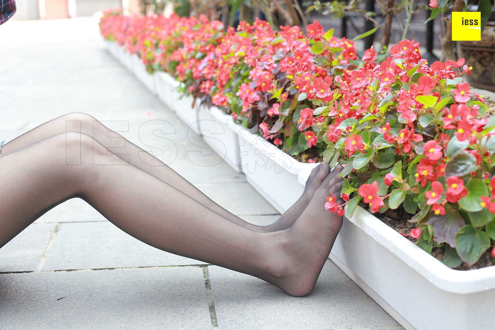 图片[97]-[IESS异思趣向] 2018.04.04 丝享家204：《酒窝美女的黑丝》木木 在线浏览 – 速更版-美库