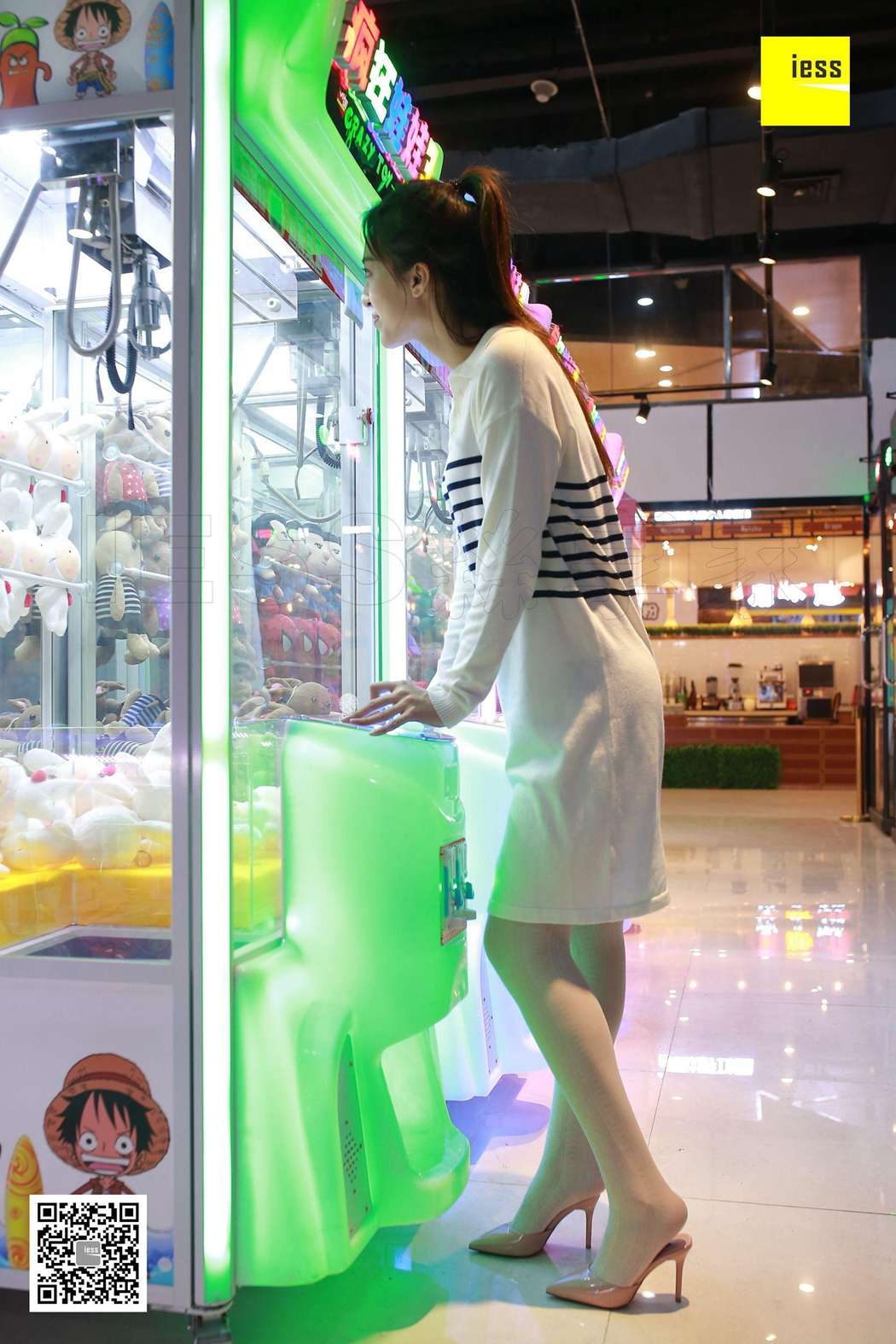 图片[82]-[IESS异思趣向] 2018.04.03 丝享家203：《练歌房白丝美女》紫紫 在线浏览 – 速更版-美库