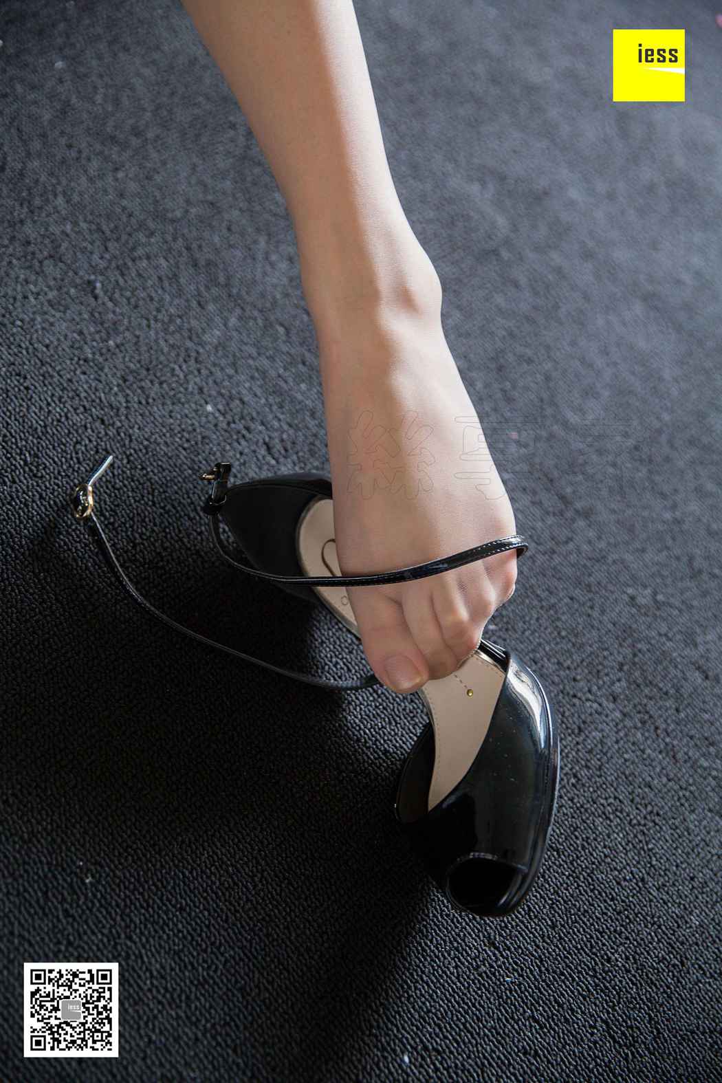 图片[28]-[IESS异思趣向] 2018.04.17 丝享家212：《撩人的鱼嘴系带高跟》文欣 在线浏览 – 速更版-美库