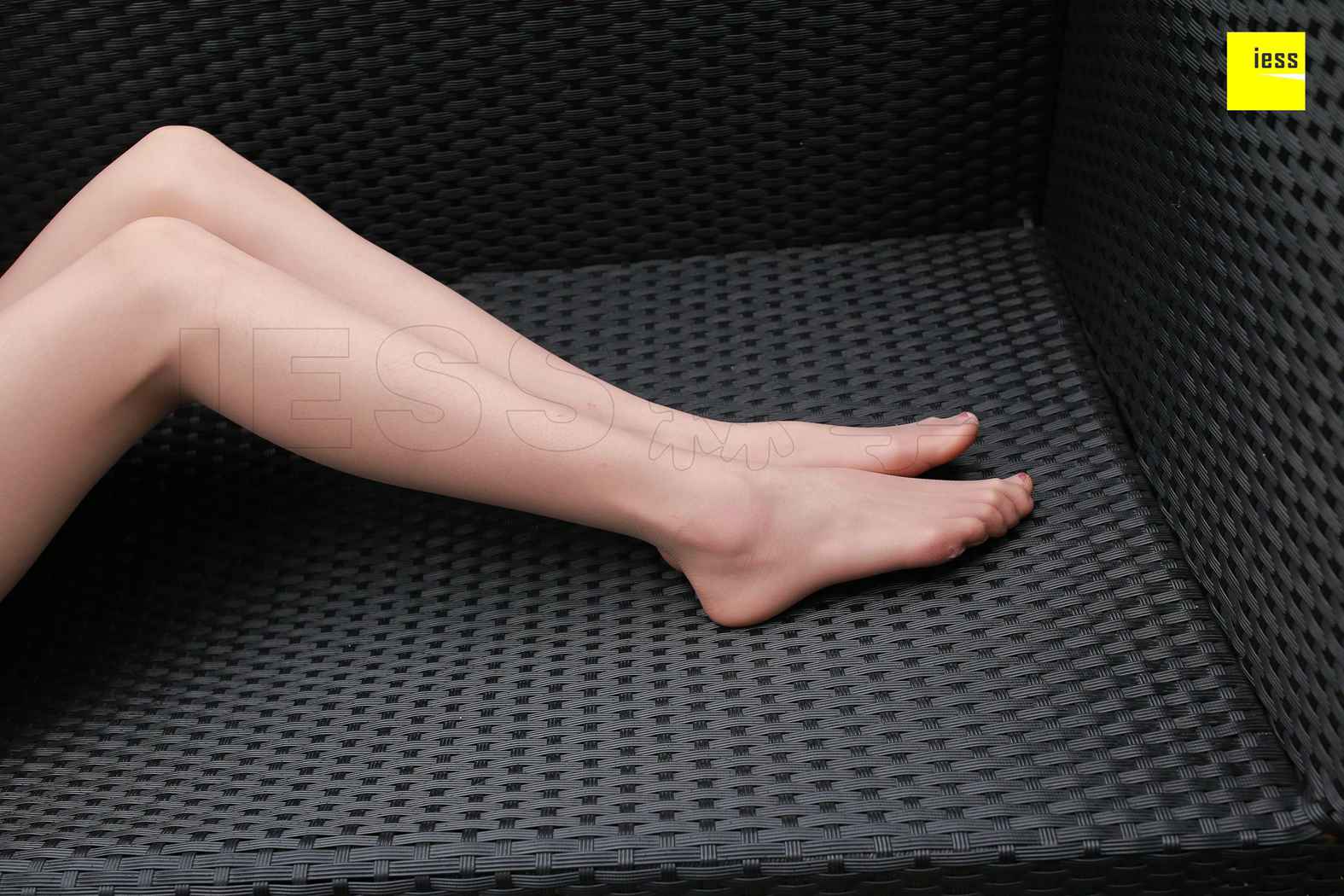 图片[99]-[IESS异思趣向] 2018.04.13 丝享家210：《御姐双双长腿杀》双双 在线浏览 – 速更版-美库