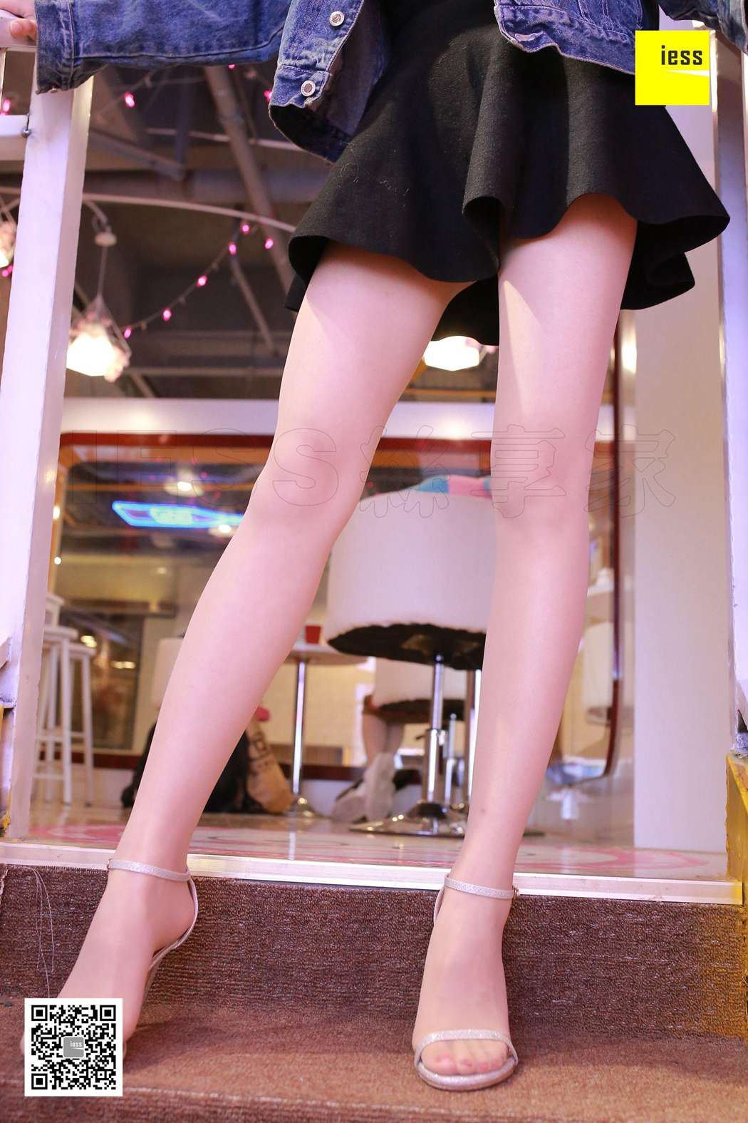 图片[22]-[IESS异思趣向] 2018.04.27 丝享家220：《闪亮一字扣露趾凉鞋》晶晶 在线浏览 – 速更版-美库