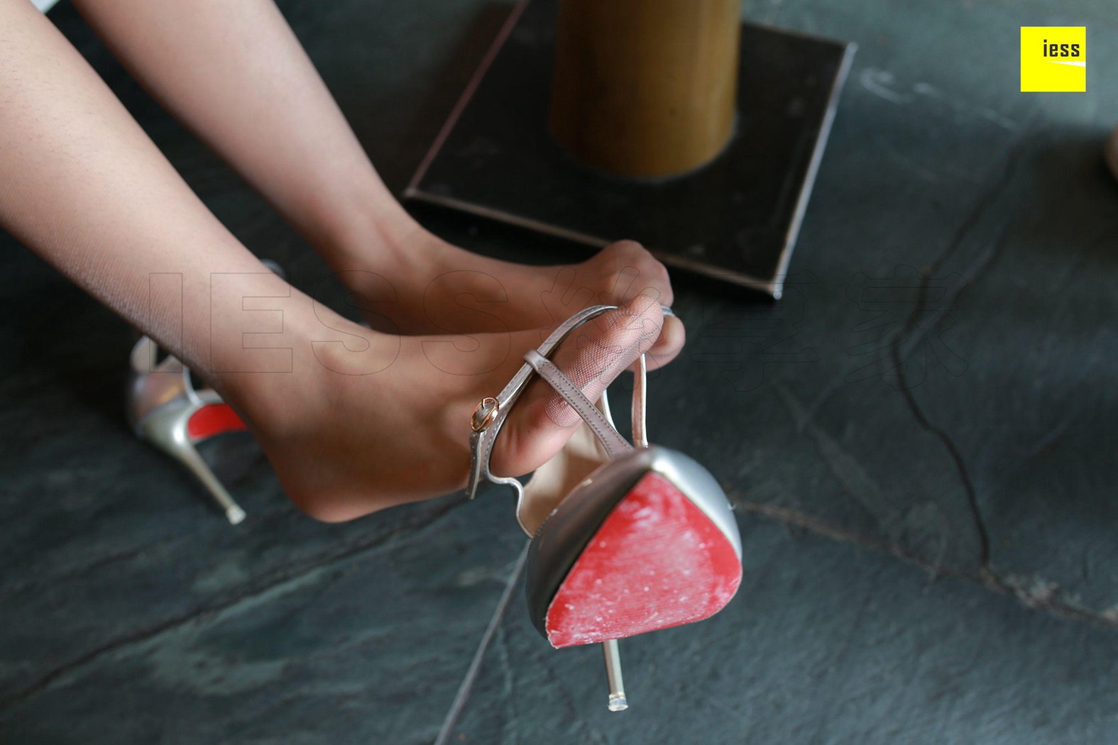 图片[11]-[IESS异思趣向] 2018.05.02 丝享家223：《木木玩鞋记》木木 在线浏览 – 速更版-美库