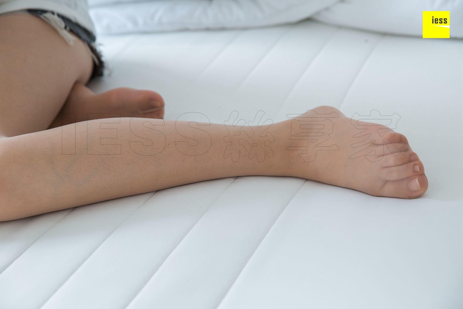 图片[24]-[IESS异思趣向] 2018.04.26 丝享家219：《可口的蜜桃色高跟》文欣 在线浏览 – 速更版-美库