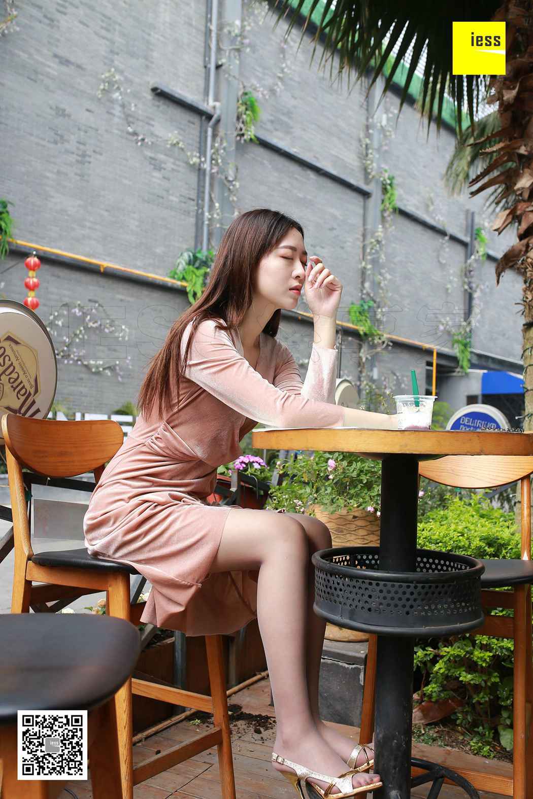 图片[7]-[IESS异思趣向] 2018.04.25 丝享家218：《大长腿灰丝凉鞋》紫紫 在线浏览 – 速更版-美库