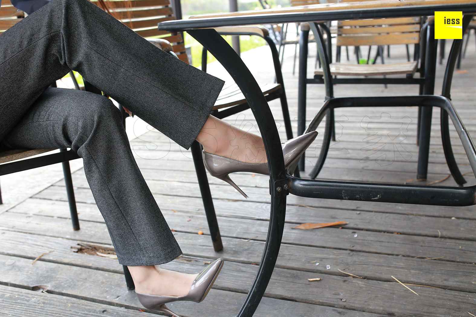 图片[38]-[IESS异思趣向] 2018.05.12 丝享家231：《御姐短丝西装裤》双双 在线浏览 – 速更版-美库